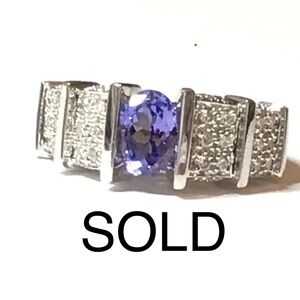 TANZANITE AND DIAMOND TWO TONE 18KT BAND